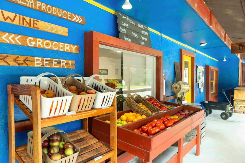 Profitable Farm-to-Table Market in Scenic Corridor